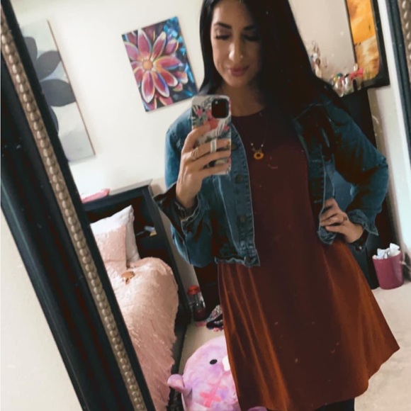 🌻🌻🌻Meet your posher! Jenn! - Picture 3 of 7